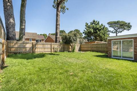 4 bedroom detached bungalow for sale, Tilehurst,  Berkshire,  RG31