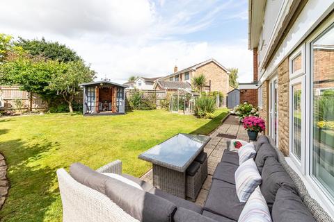 86 Howard Cornish Road, Marcham, Abingdon, OX13 6PU