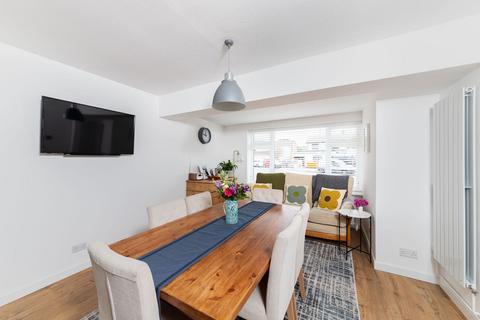 86 Howard Cornish Road, Marcham, Abingdon, OX13 6PU