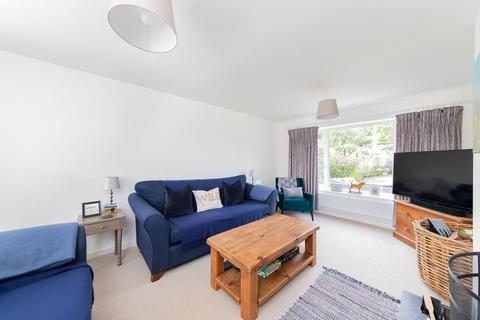 86 Howard Cornish Road, Marcham, Abingdon, OX13 6PU