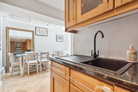 2 bedroom flat for sale, Lilyville Road, Parsons Green, London