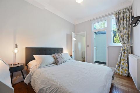 2 bedroom apartment for sale, Grafton Road, London, W3