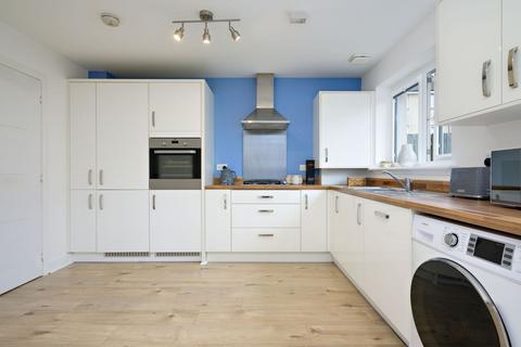 3 Bisset Place, Bathgate, EH48 2XR