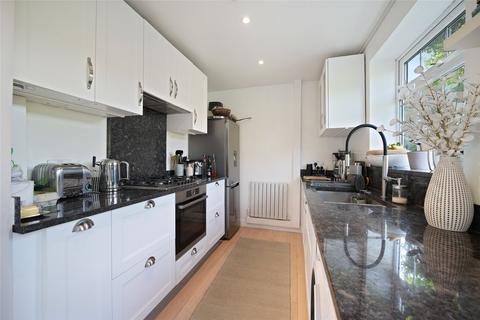 3 bedroom semi-detached house to rent, Yew Tree Road, London, W12