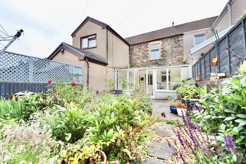 2 bedroom terraced house for sale, Blaen Blodau Street, Newbridge, NP11