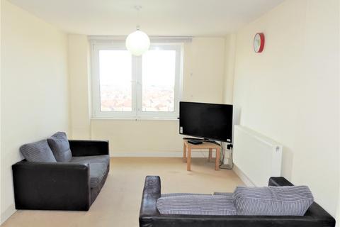 2 bedroom flat to rent, Horizon, Southsea PO4