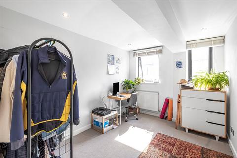 2 bedroom flat for sale, Fallsbrook Road, Furzedown, SW16