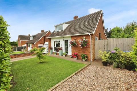 3 bedroom detached house for sale, Laburnum Drive, Cherry Willingham