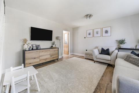 21 Burges Close, Dunstable, LU6 3EU