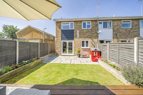 21 Burges Close, Dunstable, LU6 3EU