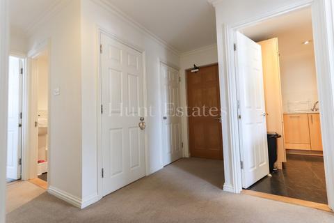 2 bedroom flat for sale, Rouge Bouillon, St. Helier, Jersey. JE2 3ZD