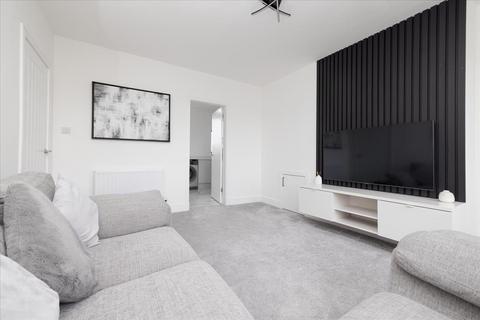 2 bedroom flat for sale, 180 Birkenside, Gorebridge, EH23