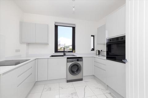 180 Birkenside, Gorebridge, EH23 4JL