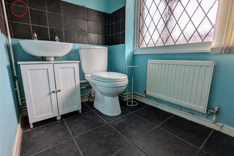 25 Cedar Road, Grays, RM16 4SX
