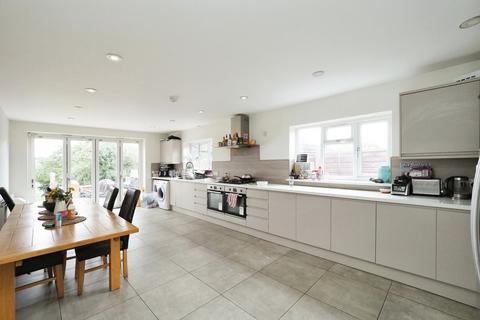 4 bedroom detached house for sale, Sextant Road, Leicester LE5