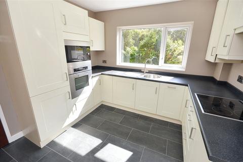 36a Heathfield, Leeds, LS16 6AQ