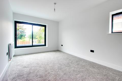 2 bedroom flat for sale, Greenford UB6