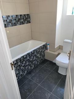 undefined, Luton LU4