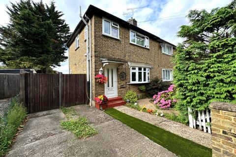 3 bedroom semi-detached house for sale, Whitethorn Avenue, West Drayton