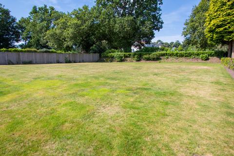 2 Pinefields Close, West Hill, Ottery St Mary, EX11 1XL