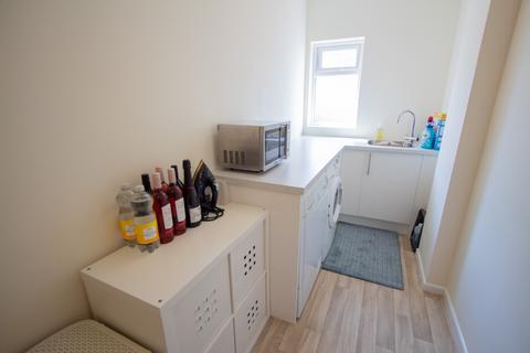 2 Pinefields Close, West Hill, Ottery St Mary, EX11 1XL