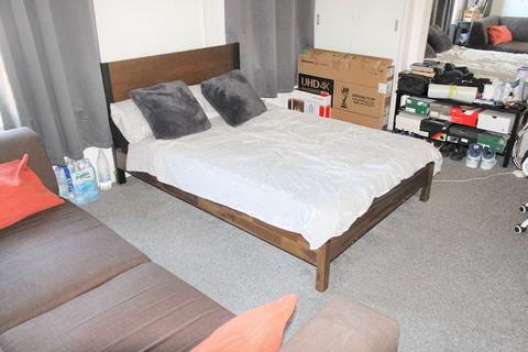 2 bedroom flat for sale, Willesden Green, London NW2