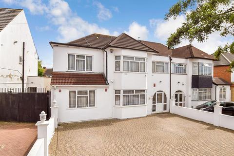 48 Clayhall Avenue, Ilford, IG5 0LG