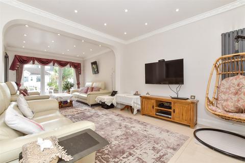 48 Clayhall Avenue, Ilford, IG5 0LG