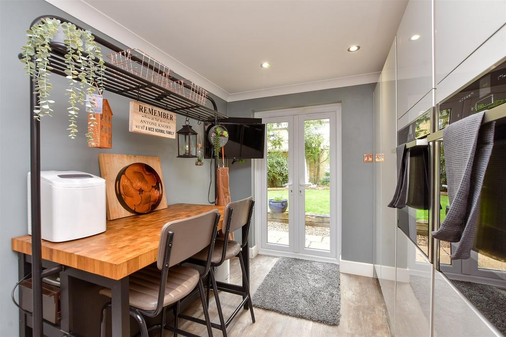 Kitchen/Breakfast Room