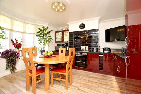 3 bedroom semi-detached house for sale, Uppermoor, Pudsey, West Yorkshire