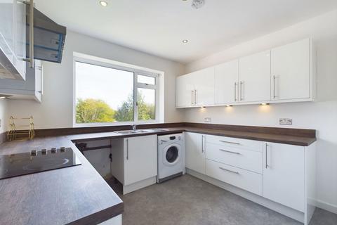 2 bedroom flat for sale, Arnian Court, Aughton, L39 6RH