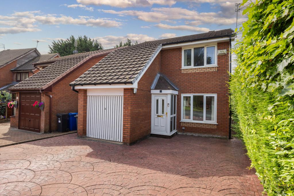 32 Watkins Drive, Prestwich M25 0 DS