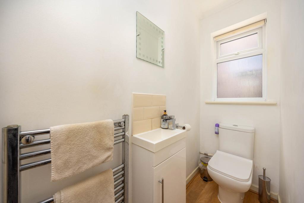 Guest Toilet