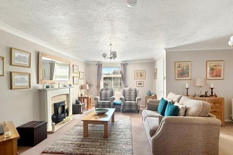 22 Reigate Avenue, Clacton-on-sea, CO16 8FB