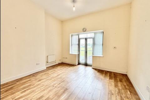 2 bedroom apartment for sale, Sandown Lane, Liverpool, L15