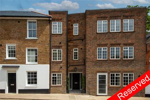 Flat 1, 2 Friars Lane, Richmond, TW9 1NL