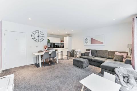 2 bedroom flat for sale, Apple Yard, Crystal Palace, London, SE20