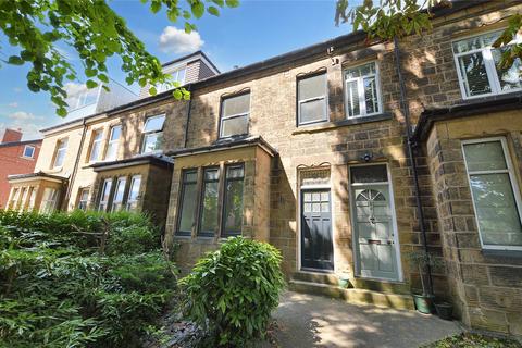 4 bedroom terraced house for sale, Aberford Road, Woodlesford, Leeds, West Yorkshire