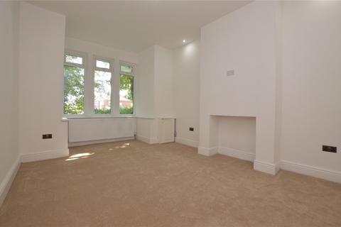 4 bedroom terraced house for sale, Aberford Road, Woodlesford, Leeds, West Yorkshire