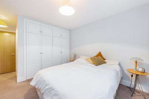 2 bedroom apartment to rent, Regent Court, St John's Wood,   NW8