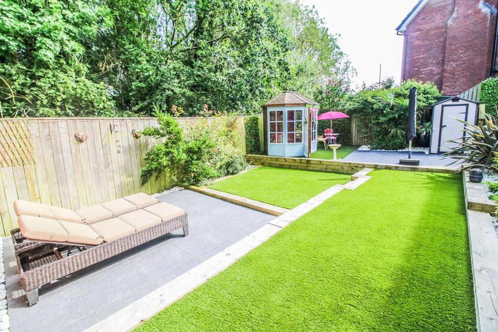 Rear Garden Pic 10.