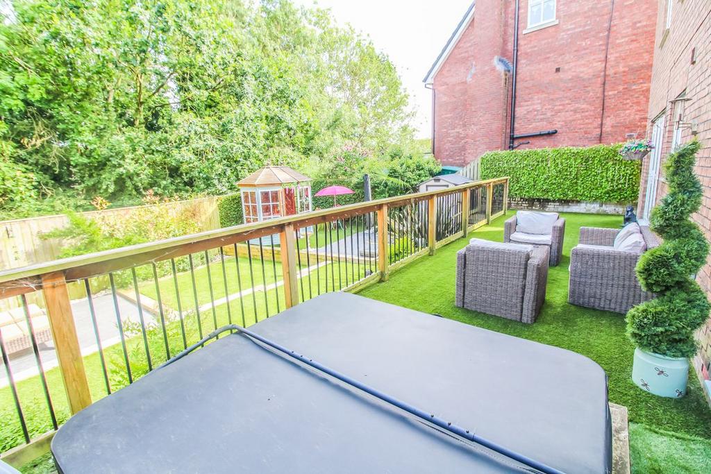 Rear Garden Pic 6.