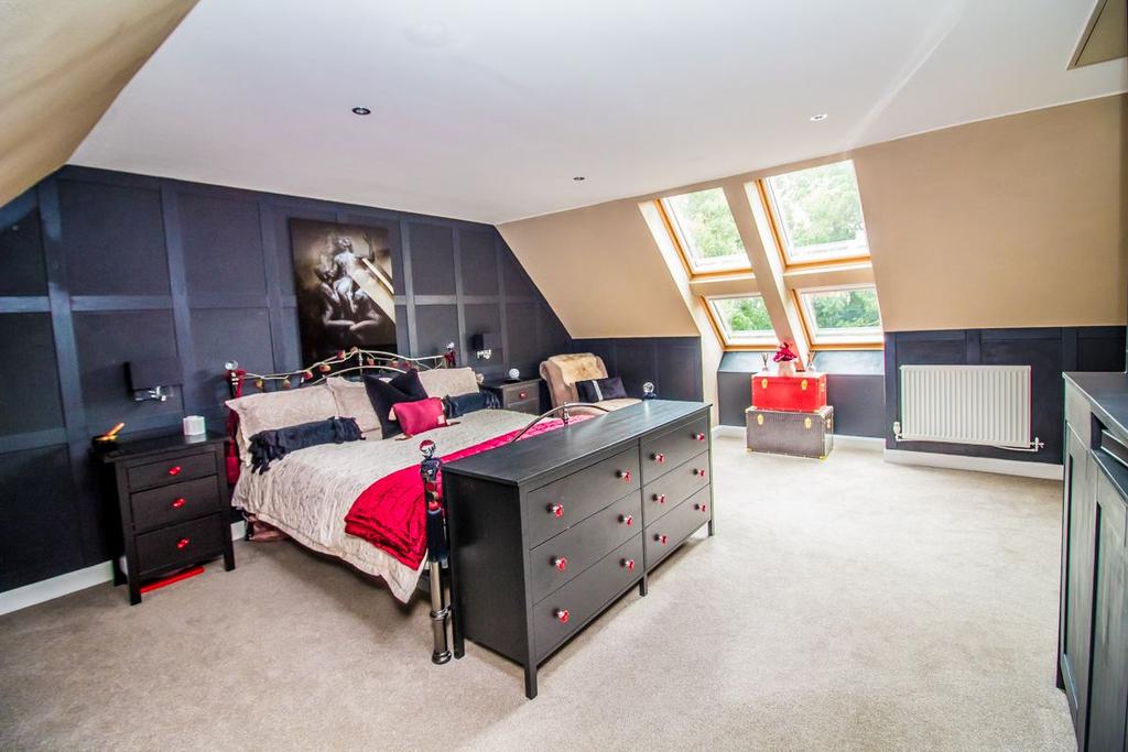 Master Bedroom Pic 5.