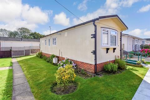 2 bedroom park home for sale, Broadway Park, Petersfield, Hampshire