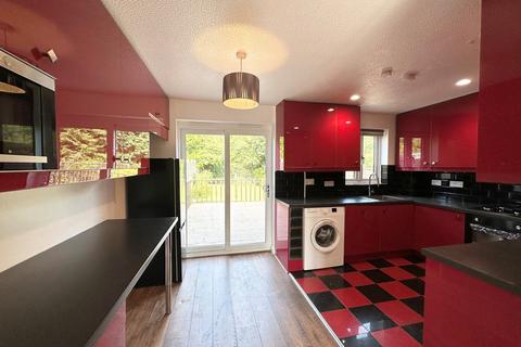 3 bedroom semi-detached house to rent, Lamberhurst Grove, Kents Hill, Milton Keynes, MK7