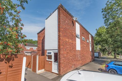 3 bedroom semi-detached house for sale, Pembridge Close, Winyates West, Redditch, Worcestershire, B98