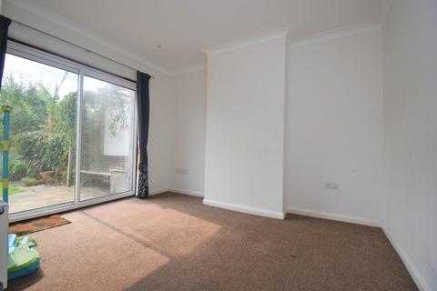 3 bedroom terraced house to rent, Bearstead Rise Brockley SE4