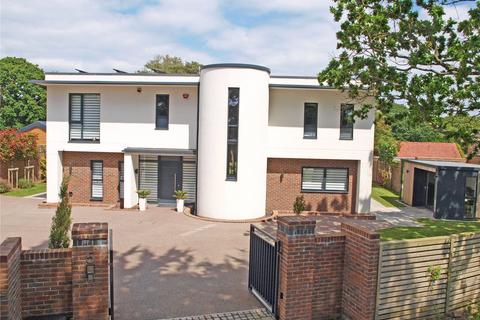 4 bedroom detached house for sale, Barton Common Road, Barton On Sea, Hampshire, BH25