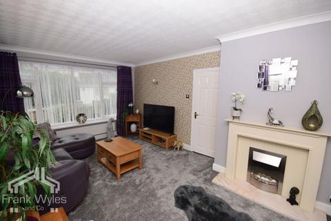 4 bedroom bungalow for sale, Harrogate Road, Lytham St. Annes, Lancashire, FY8 3QQ