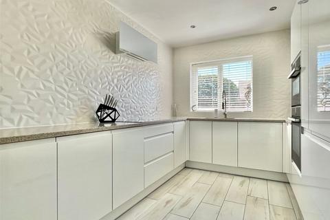 4 bedroom detached house for sale, Bradley Road, Milford on Sea, Lymington, Hampshire, SO41